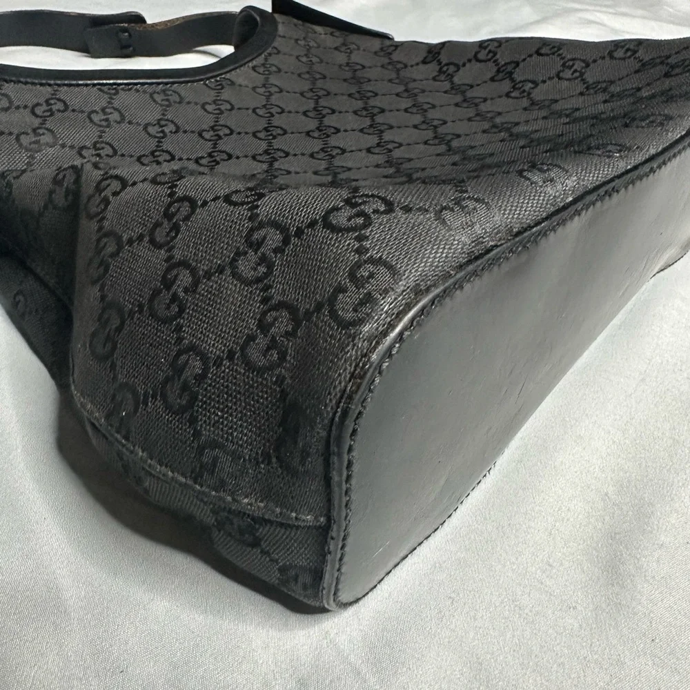 Authentic Gucci Black Patterned Hobo Bag - Picture 5 of 15